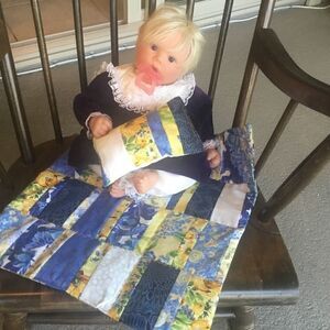 Handmade Dolly Quilt. NWOT